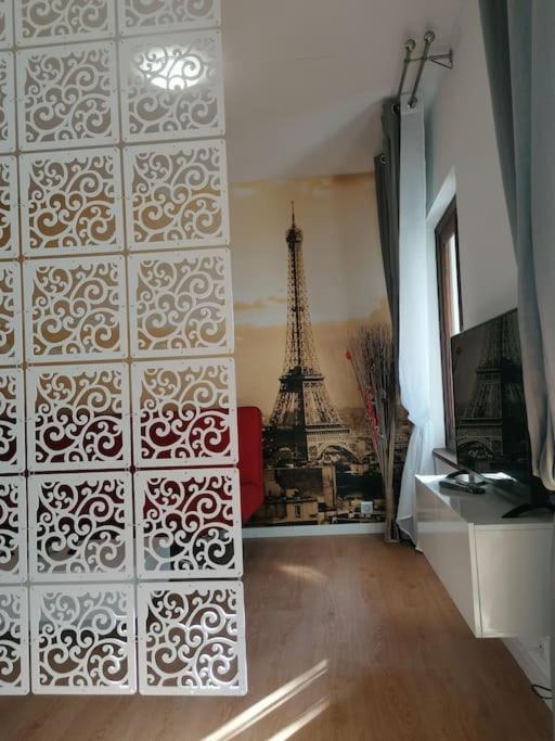 Studio Paris Apartment Estepona Bagian luar foto