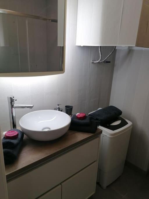 Studio Paris Apartment Estepona Bagian luar foto